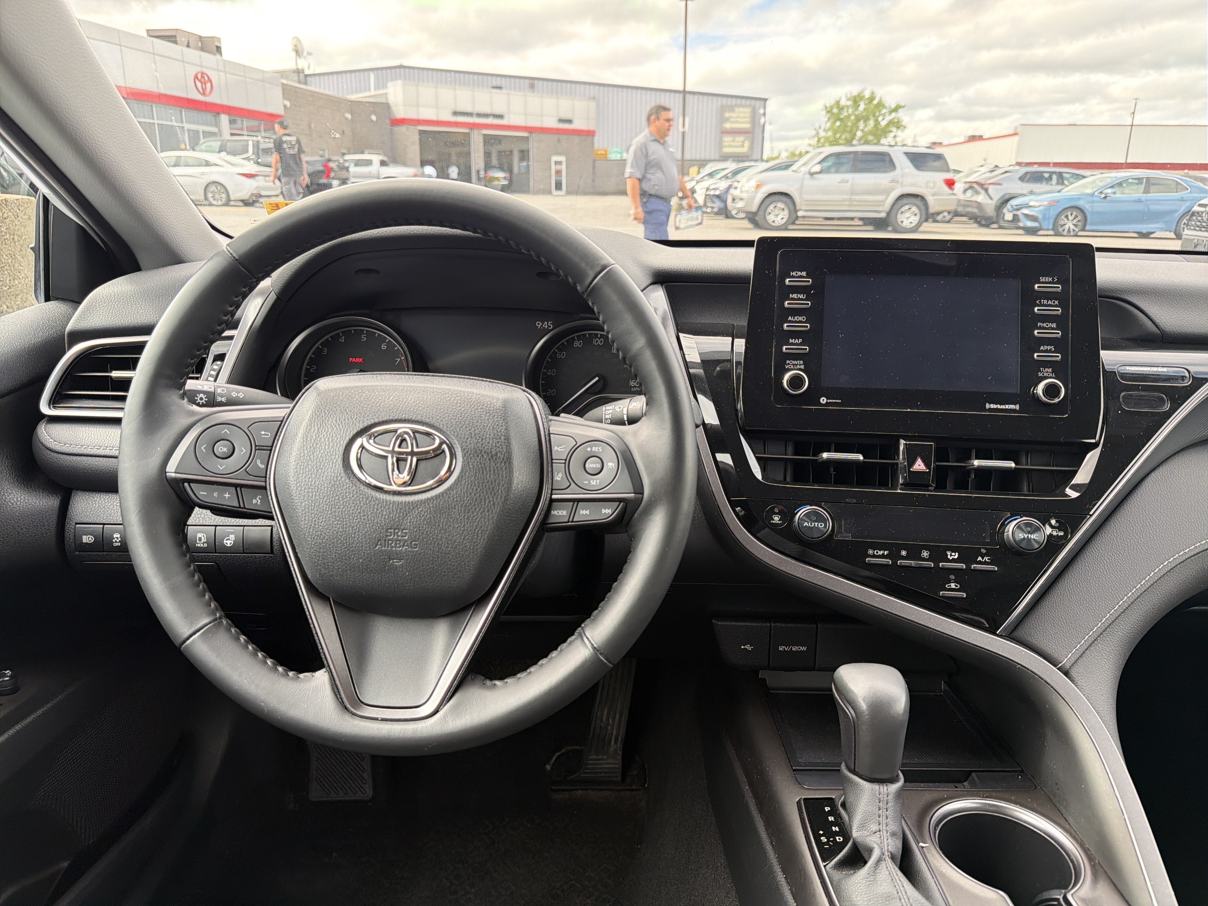 Used 2023 Toyota Camry SE w/ Cold Weather Package AWD/4WD image 12