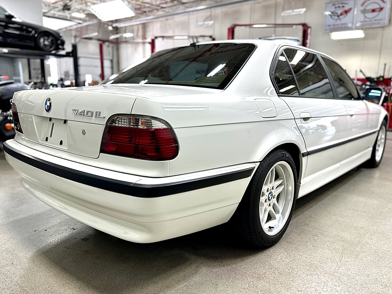 Used 2001 BMW 740iL image 5
