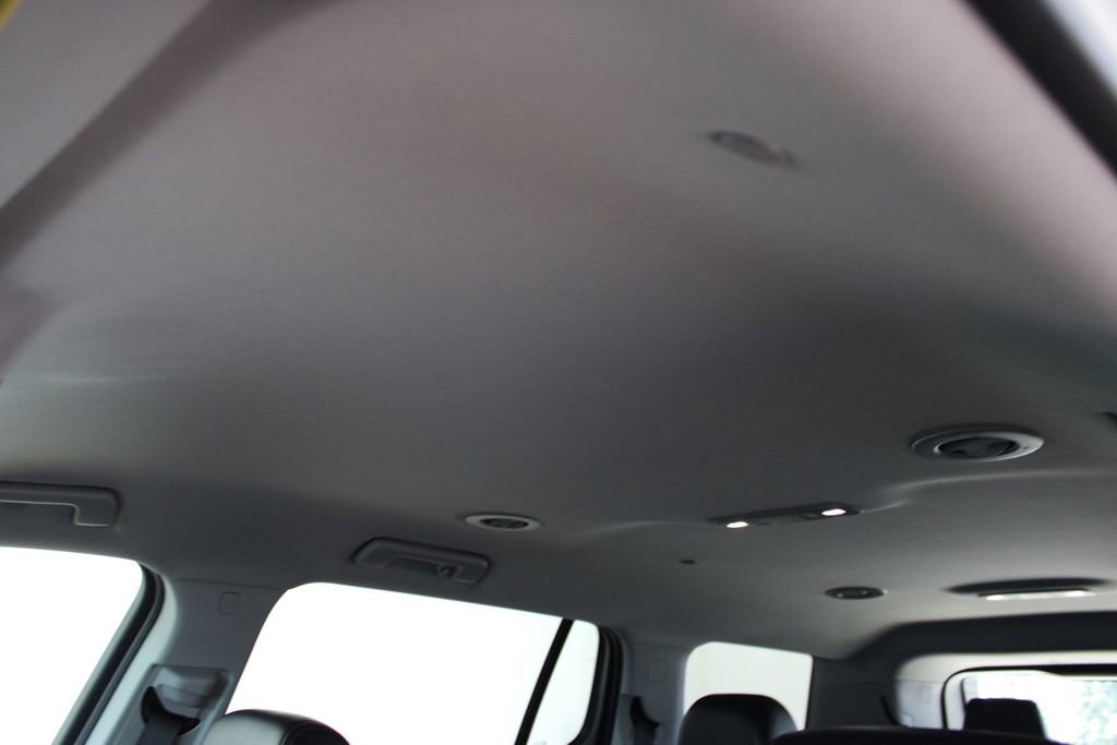 Used 2023 GMC Acadia AT4 w/ Technology Package image 27