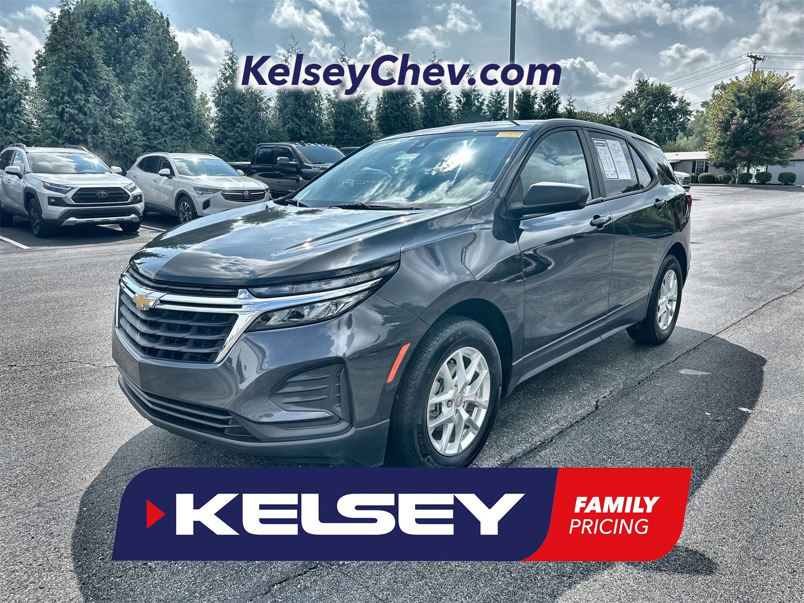 Used 2022 Chevrolet Equinox LS w/ LS Convenience Package image 1