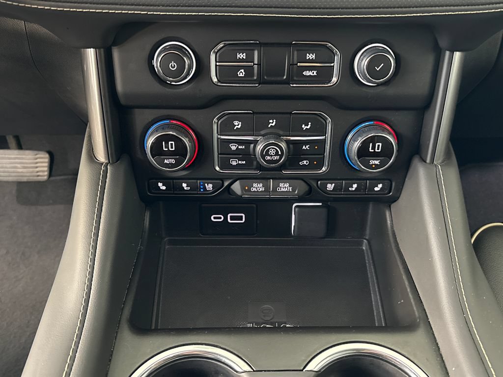 Used 2024 Chevrolet Tahoe Premier AWD/4WD image 55