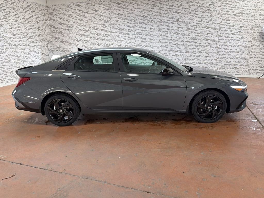 New 2026 Hyundai Elantra SEL Sport image 8