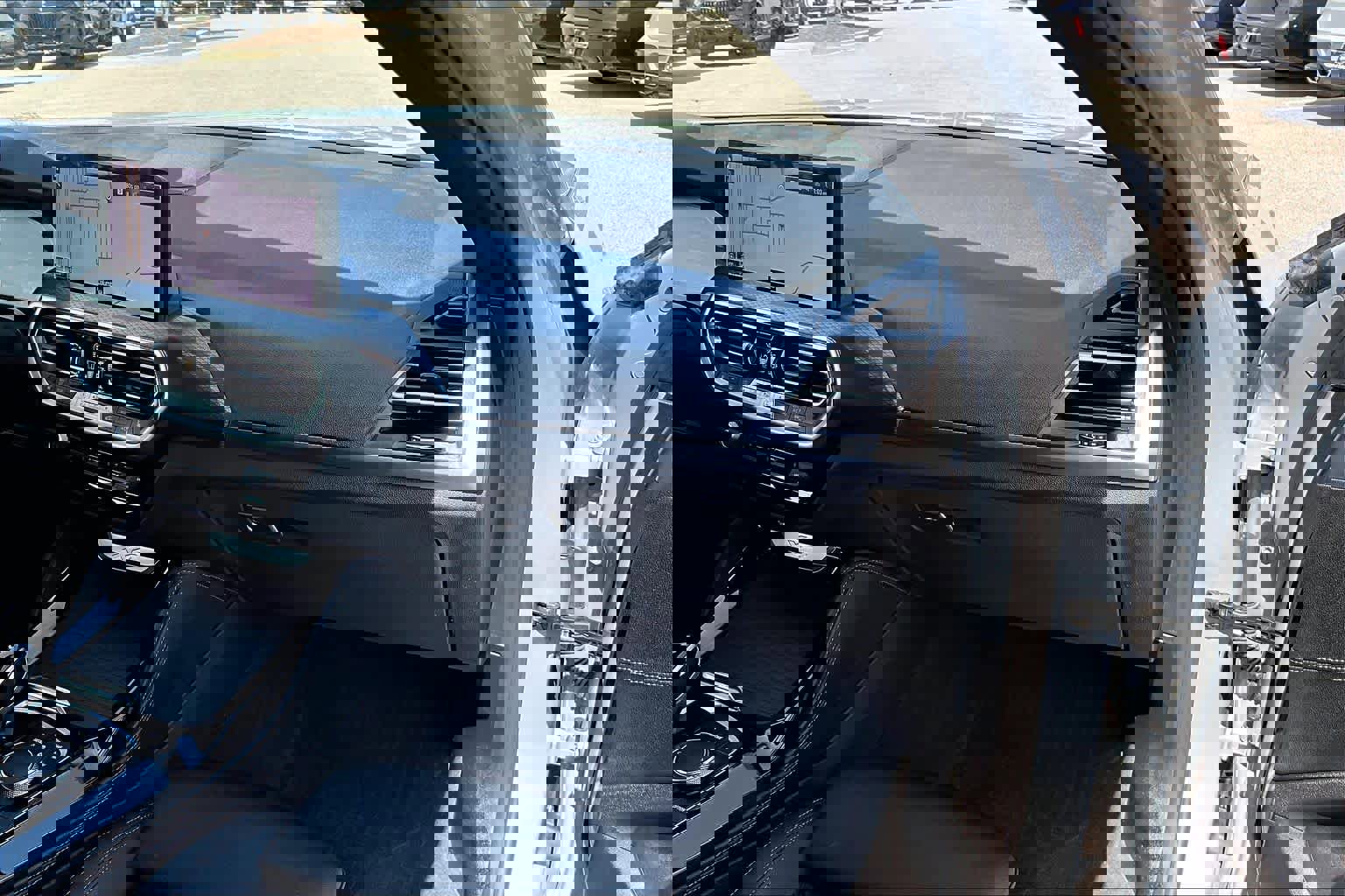 Certified 2024 BMW X4 xDrive30i w/ Premium Package AWD/4WD image 18