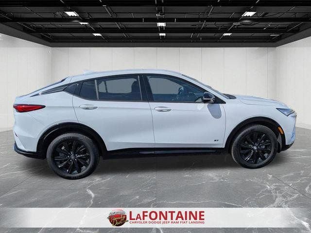 Used 2025 Buick Envista Sport Touring FWD image 6