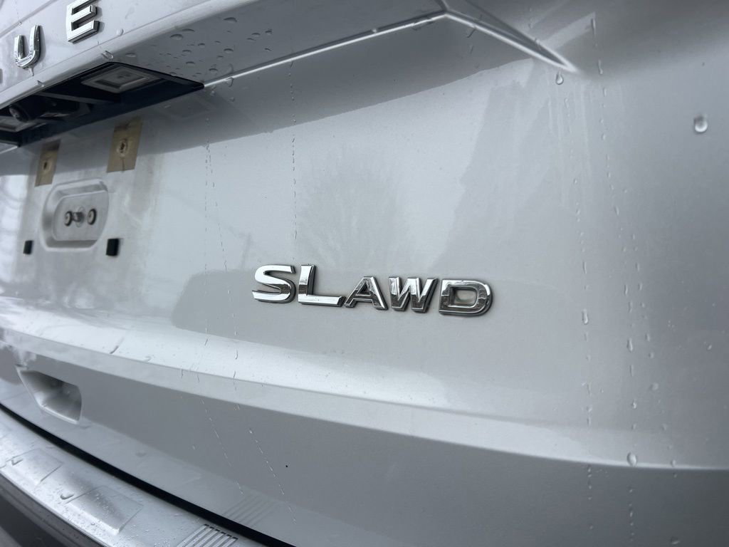 Used 2021 Nissan Rogue SL image 10