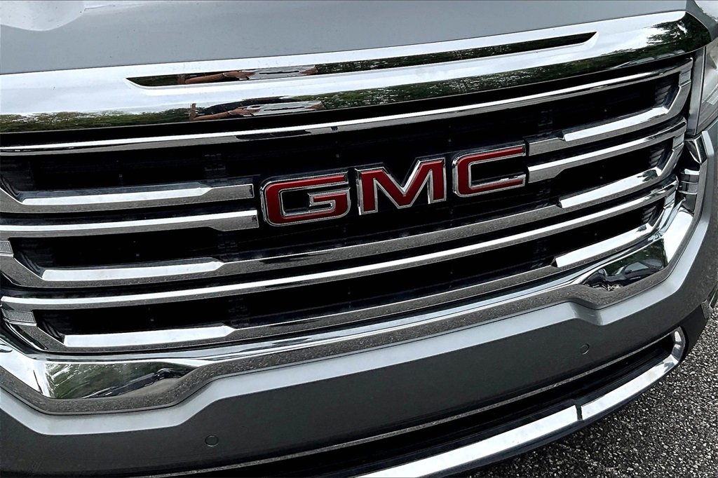 Certified 2023 GMC Acadia SLE w/ Driver Convenience Package image 27