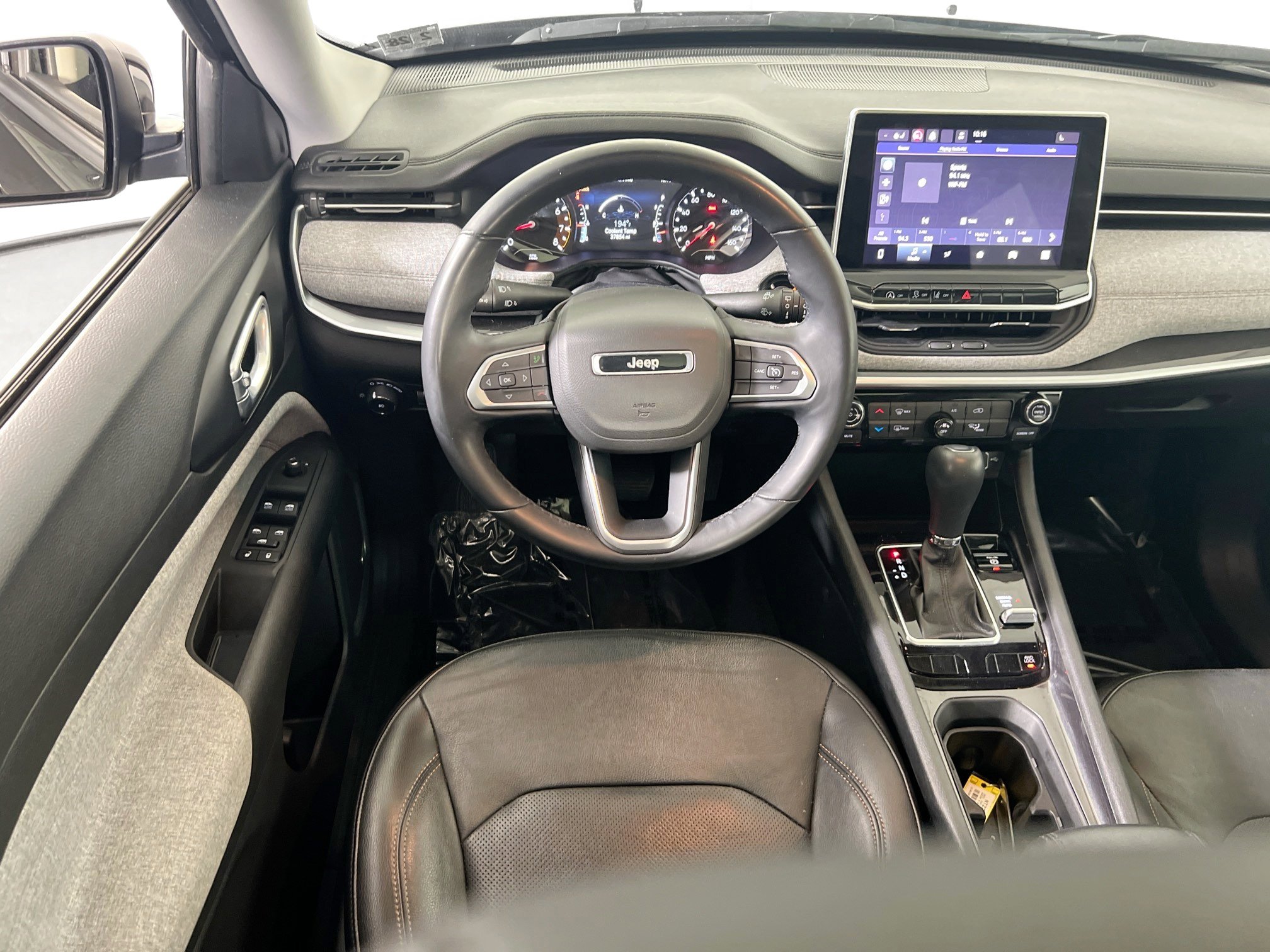 Used 2022 Jeep Compass Latitude w/ Sun and Sound Group image 21