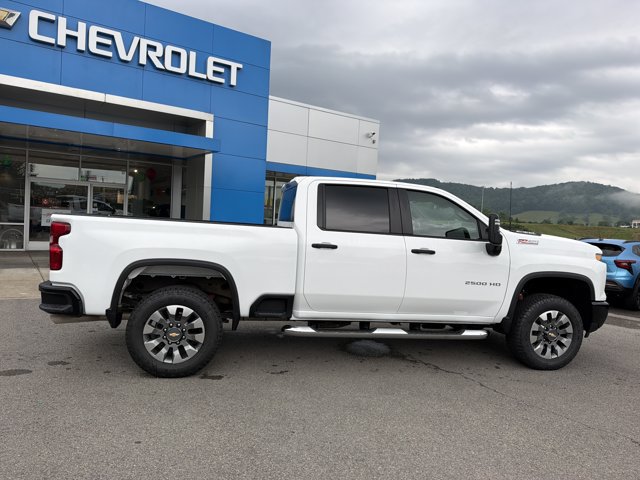 Used 2026 Chevrolet Silverado 2500 Custom w/ Custom Convenience Package AWD/4WD image 3