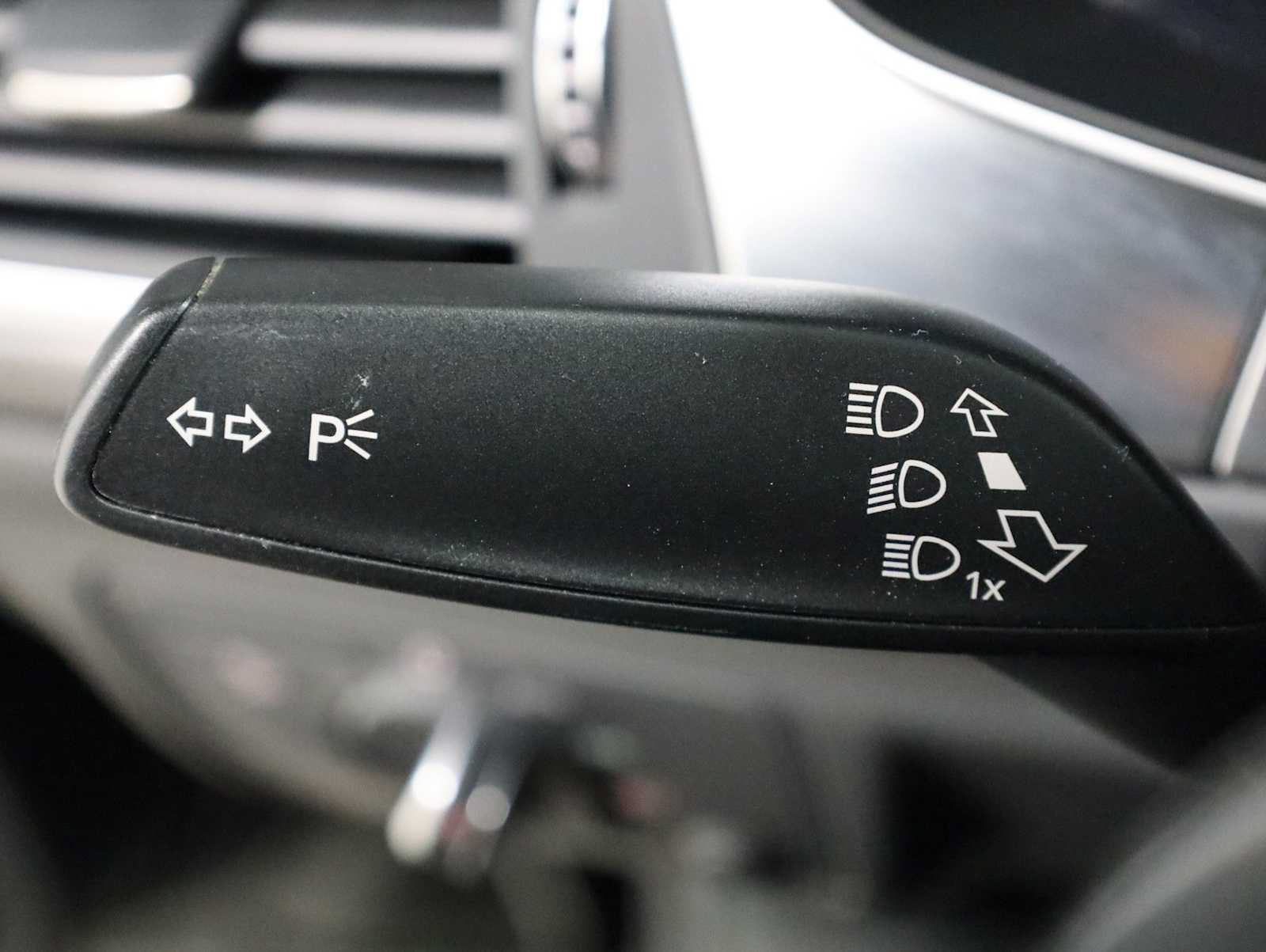 Used 2018 Audi A6 2.0T Premium Plus FWD image 29