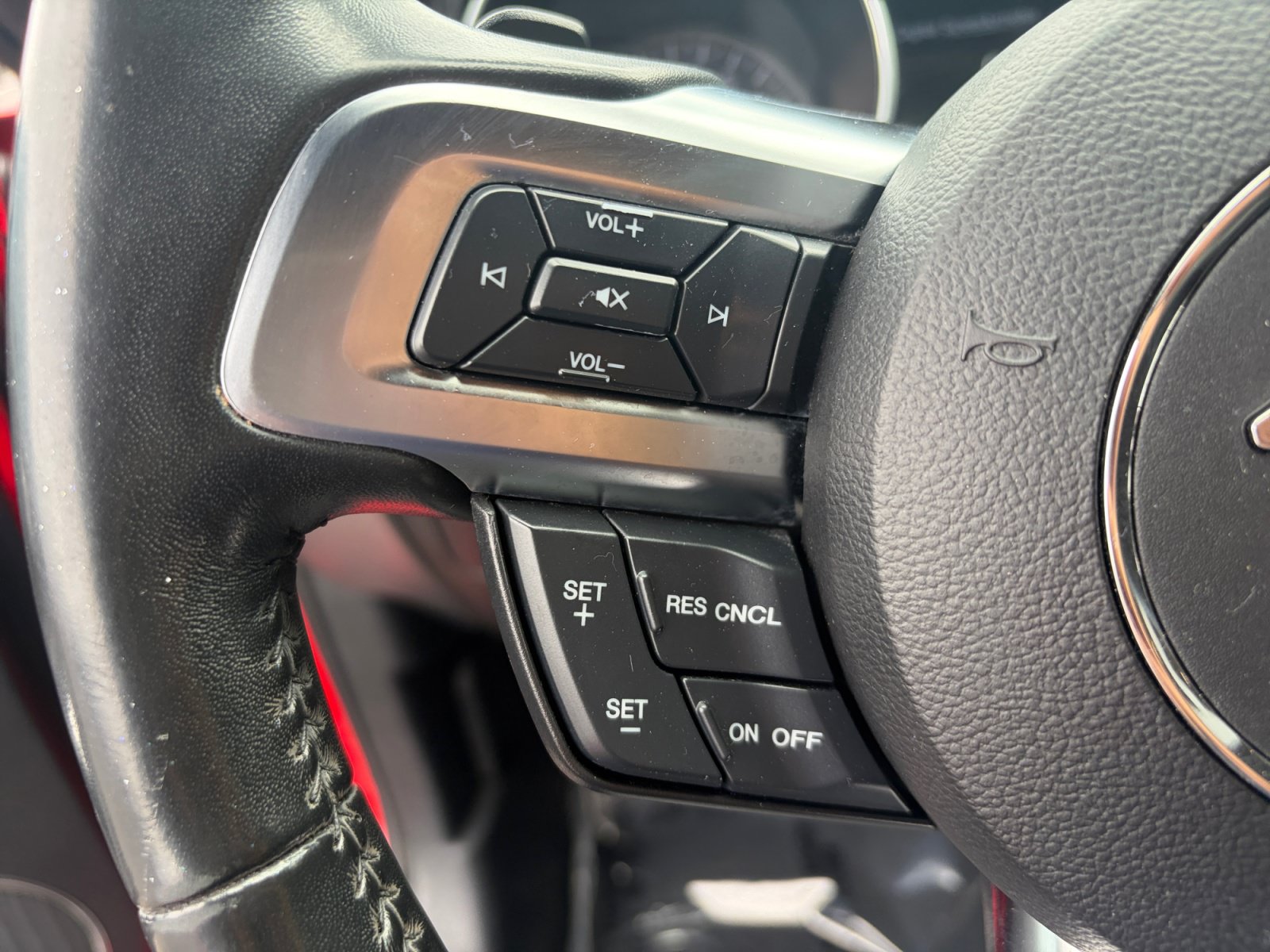 Used 2020 Ford Mustang Premium RWD image 12