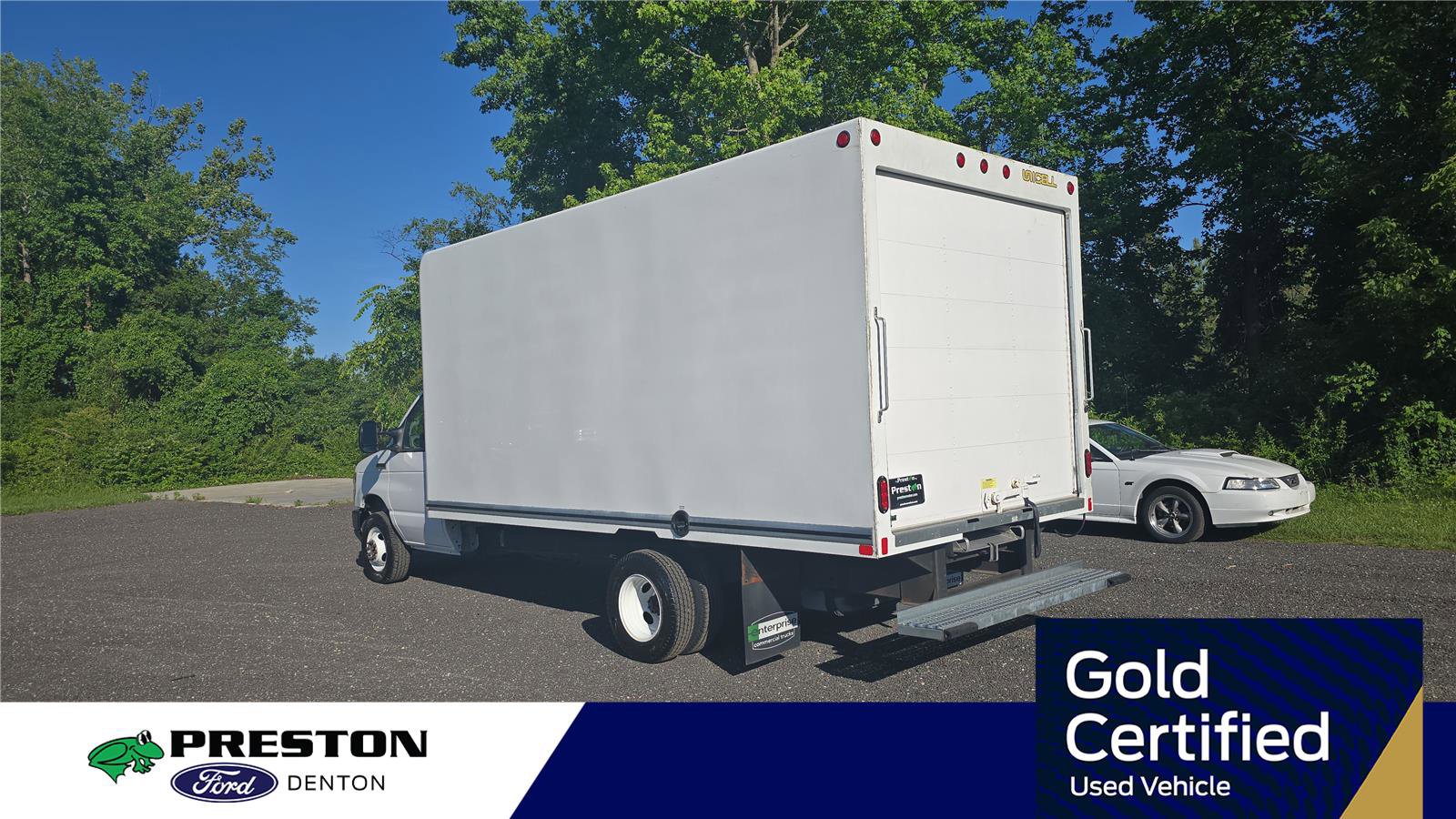 Used 2024 Ford E-450 and Econoline 450 Super Duty w/ Power Windows & Locks Group RWD image 5