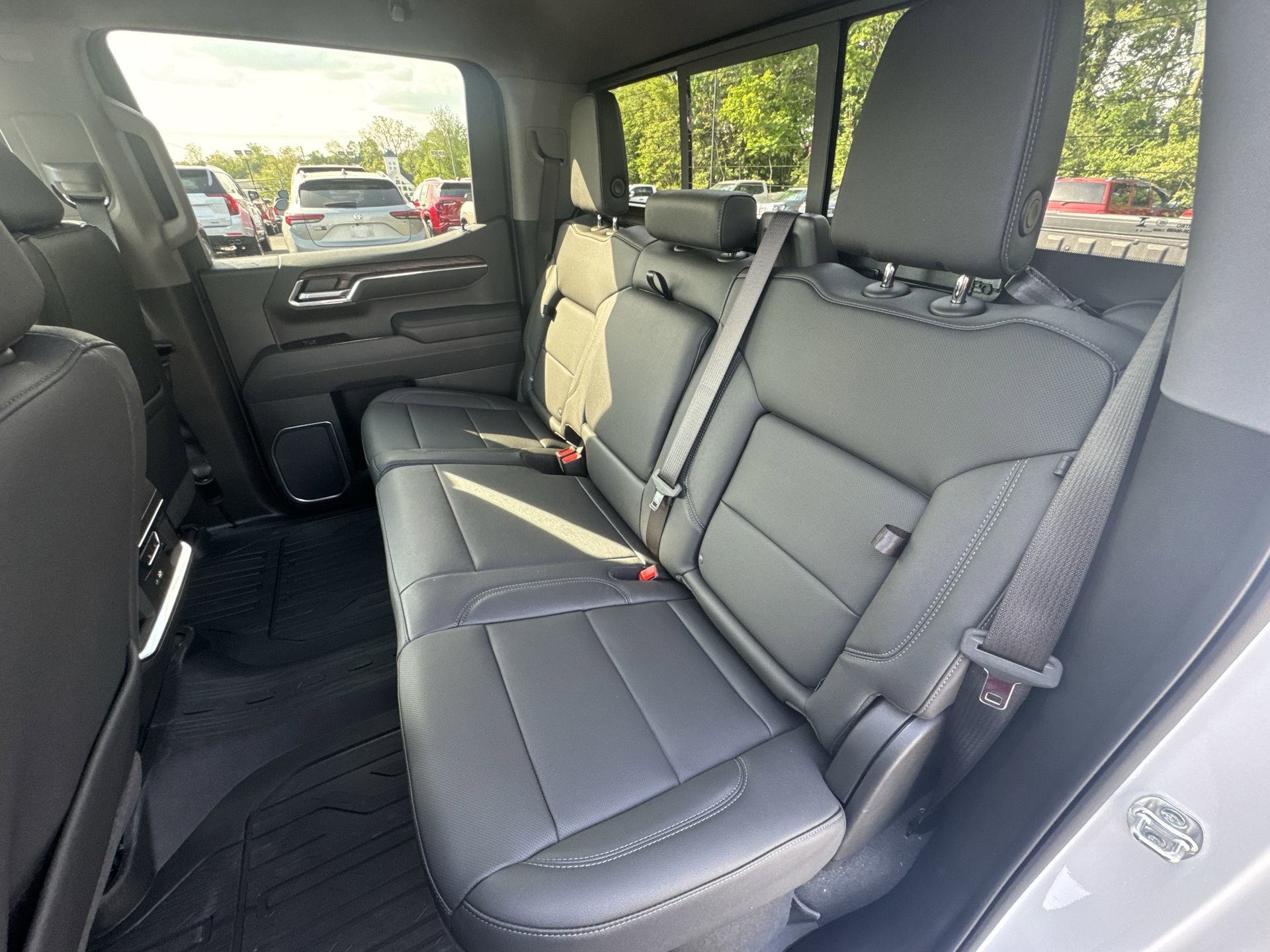 New 2026 GMC Sierra 1500 SLT w/ SLT Premium Plus Package AWD/4WD image 24