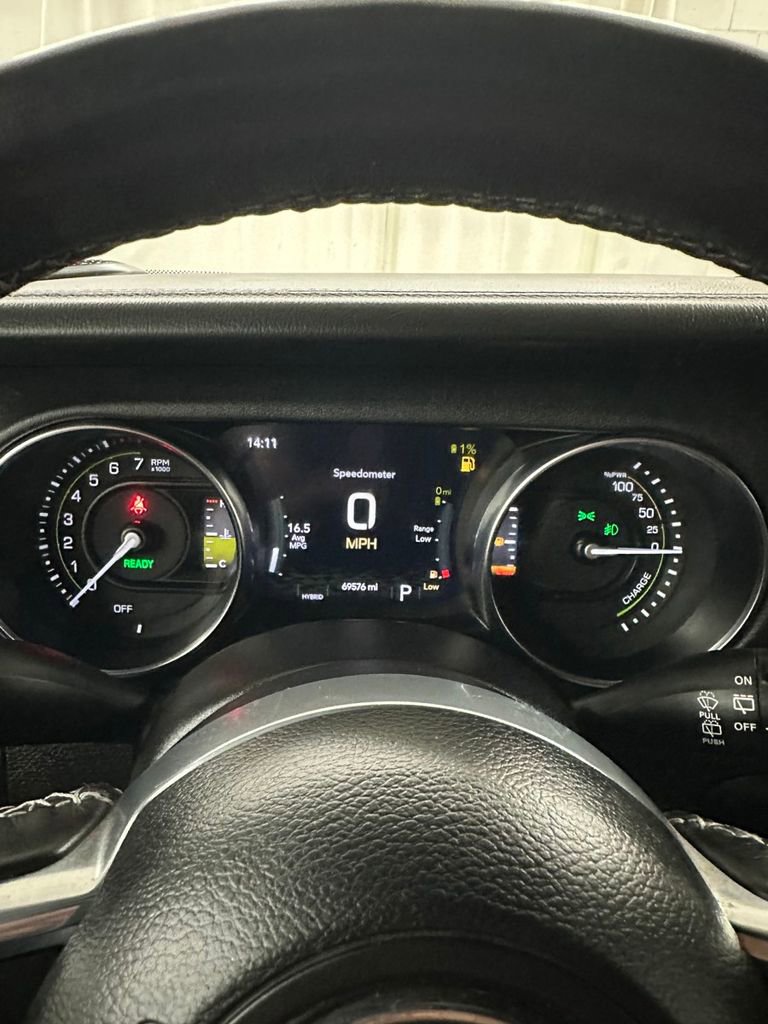 Used 2021 Jeep Wrangler Unlimited Sahara w/ Cold Weather Group image 19