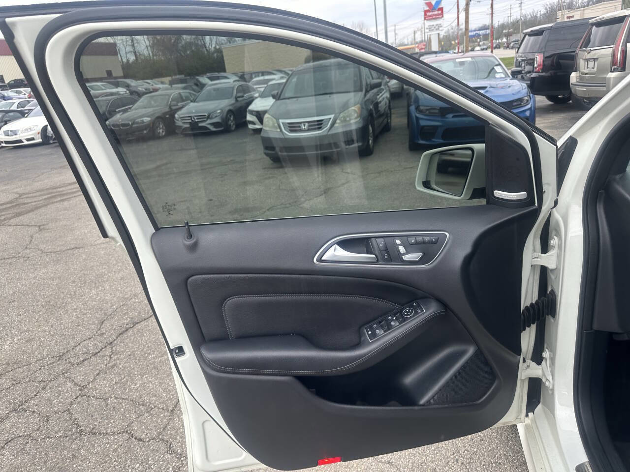 Used 2016 Mercedes-Benz B 250e image 13