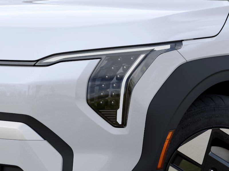 New 2027 Kia EV3 Wind FWD image 10