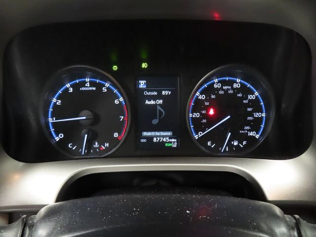 Used 2018 Toyota RAV4 XLE FWD image 22