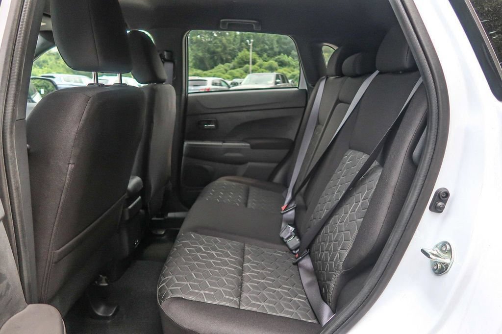 Used 2025 Mitsubishi Outlander Sport AWD image 18
