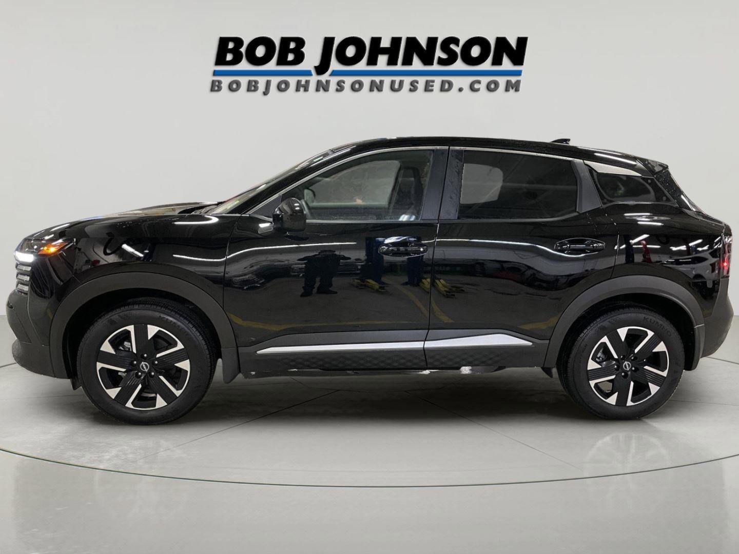 Used 2025 Nissan Kicks SV image 4
