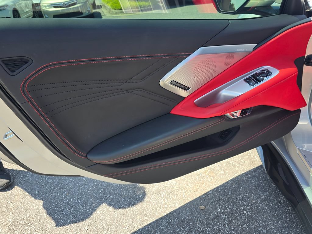 Used 2024 Chevrolet Corvette Z06 RWD image 13