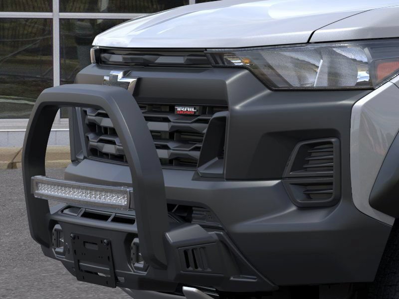 New 2026 Chevrolet Colorado Trail Boss w/ Off-Road Front Bumper Package AWD/4WD image 24