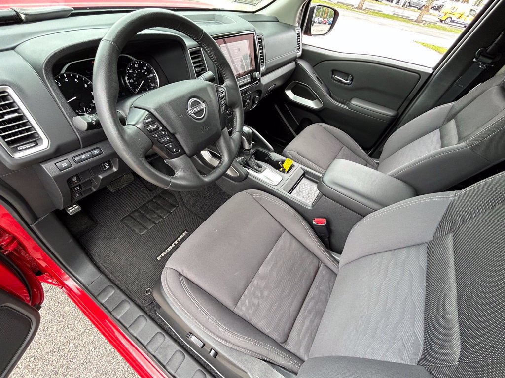 Certified 2024 Nissan Frontier SV w/ SV Convenience Package RWD image 47