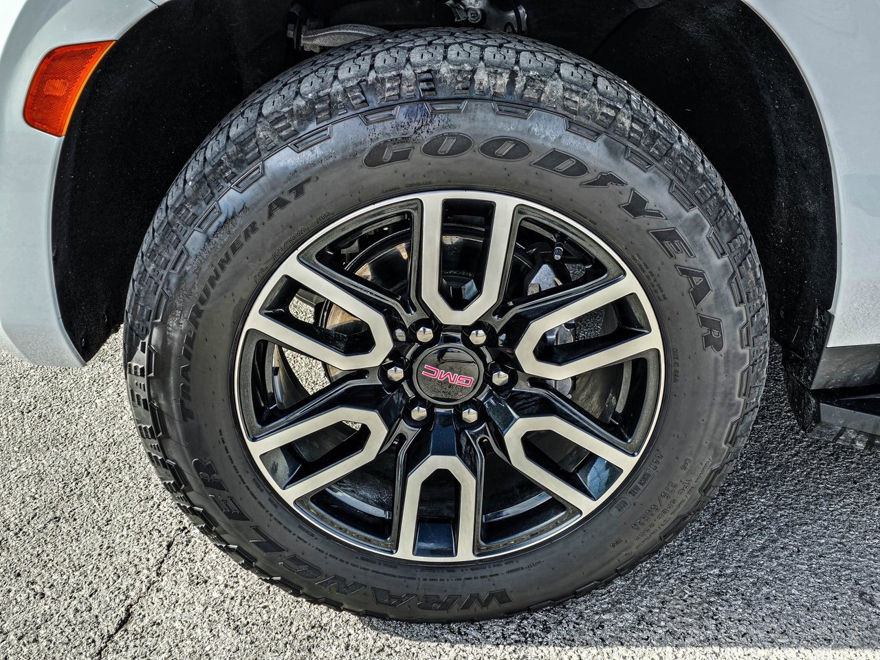 Used 2022 GMC Yukon AT4 w/ Max Trailering Package image 8