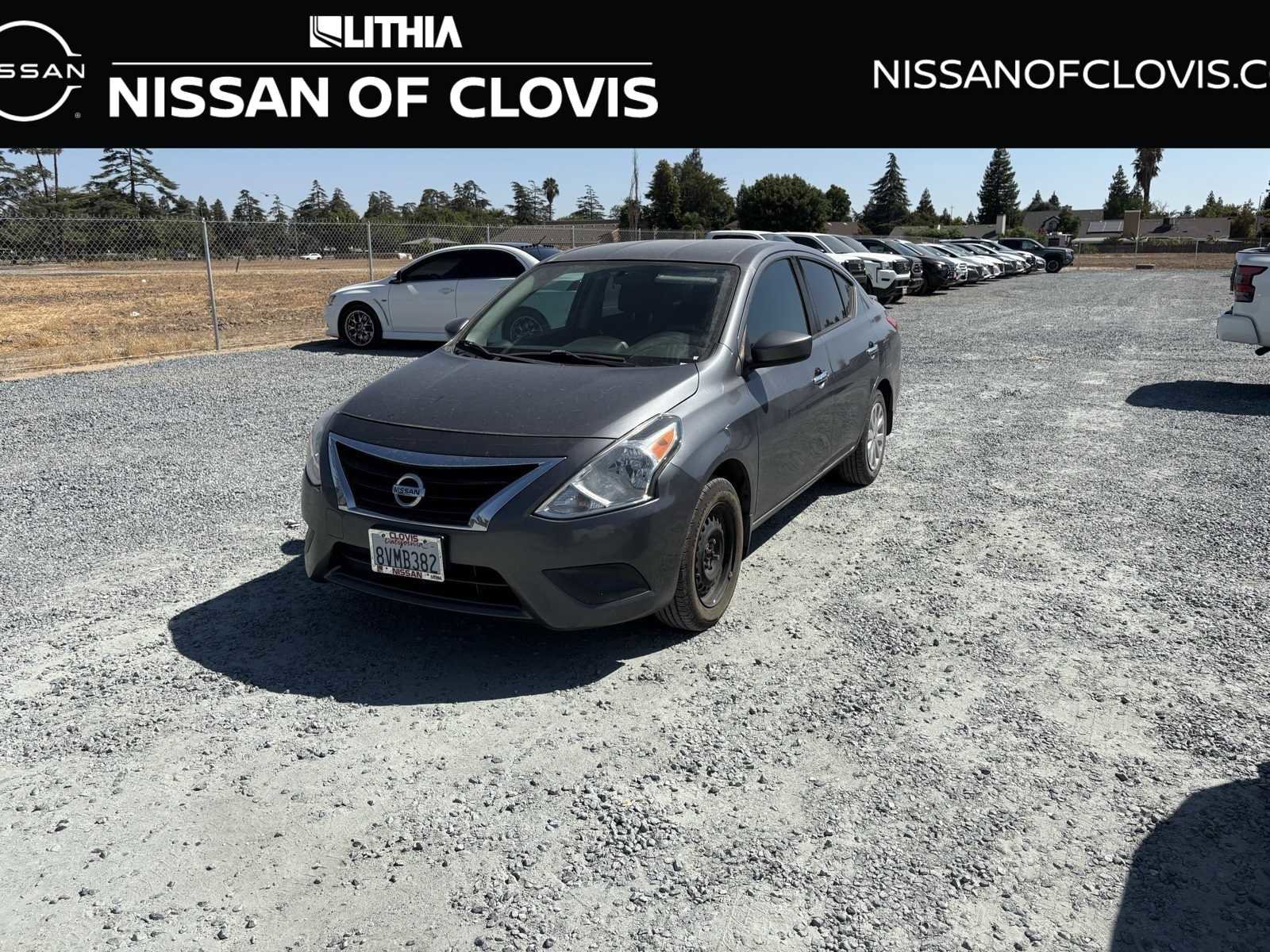 Used 2019 Nissan Versa SV image 1