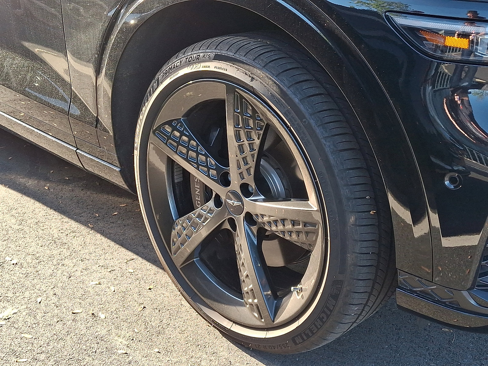 Used 2023 Genesis GV70 2.5T w/ Sport Prestige Package AWD/4WD image 6