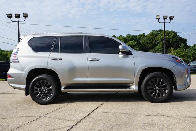 Used 2023 Lexus GX 460 Premium w/ Premium Package AWD/4WD image 3