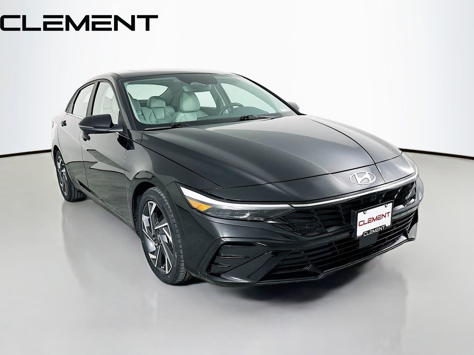 Used 2024 Hyundai Elantra Limited image 5