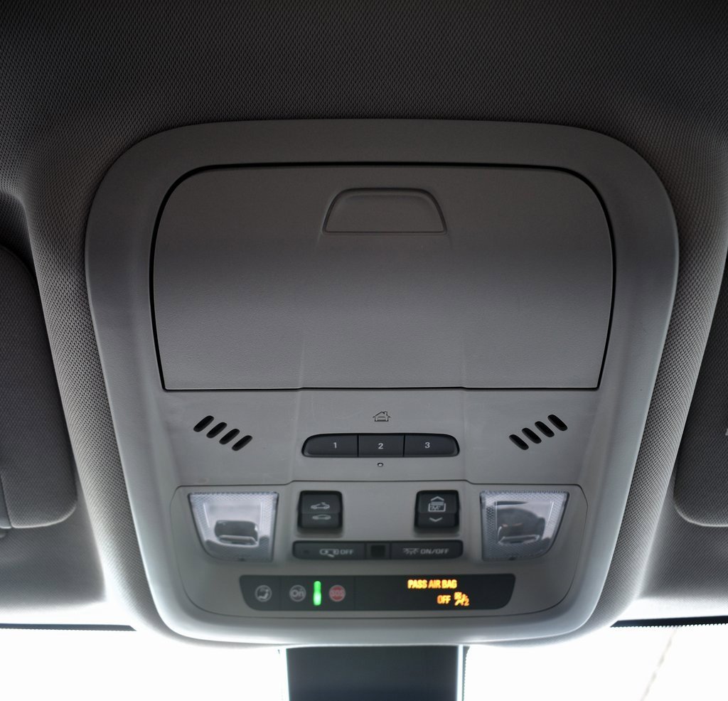 Used 2024 GMC Terrain Denali w/ Denali Premium Package image 39