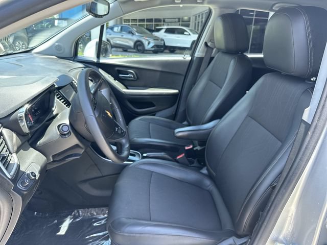 Used 2022 Chevrolet Trax LT w/ LT Convenience Package FWD image 30