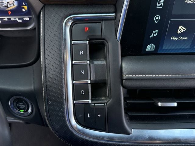Used 2023 Chevrolet Suburban Premier AWD/4WD image 20