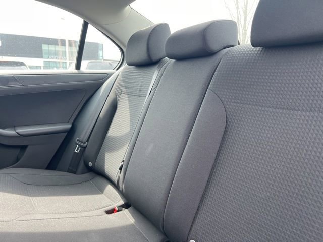 Used 2016 Volkswagen Jetta S image 27