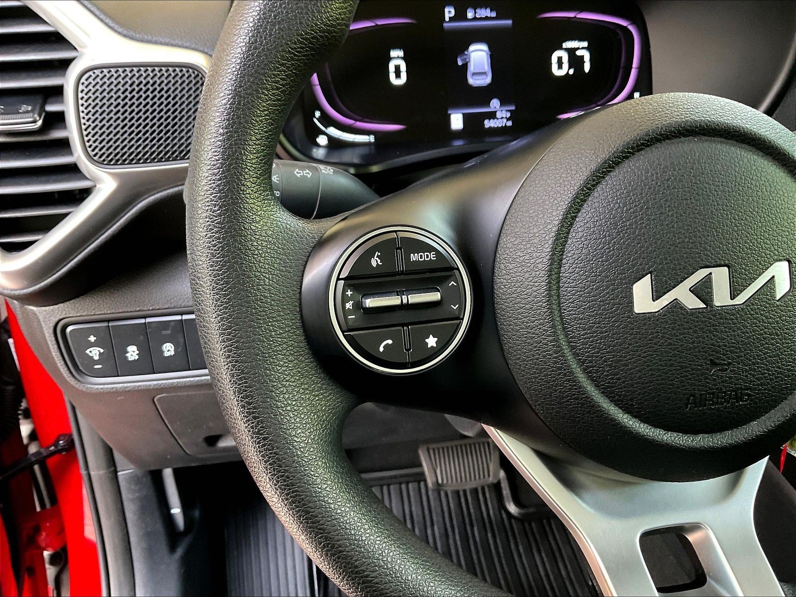 Used 2023 Kia Soul LX FWD image 10
