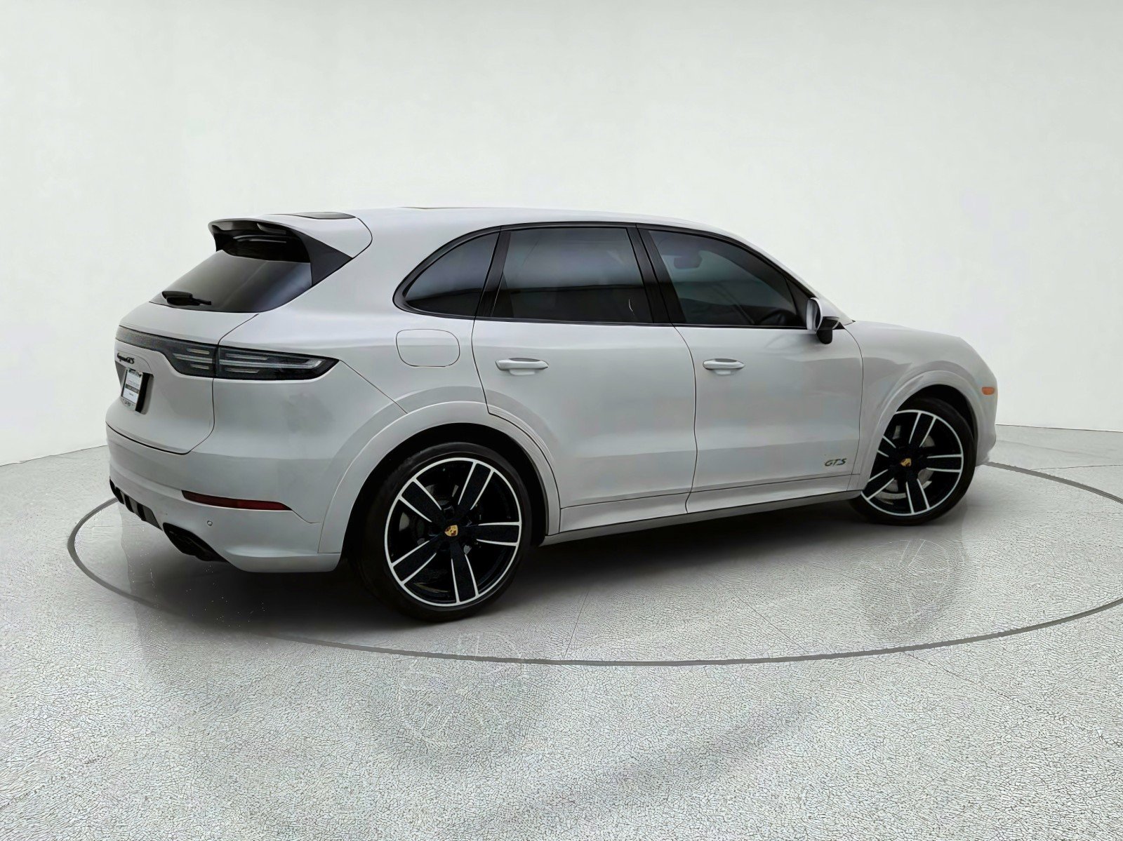 Used 2023 Porsche Cayenne GTS AWD/4WD image 8