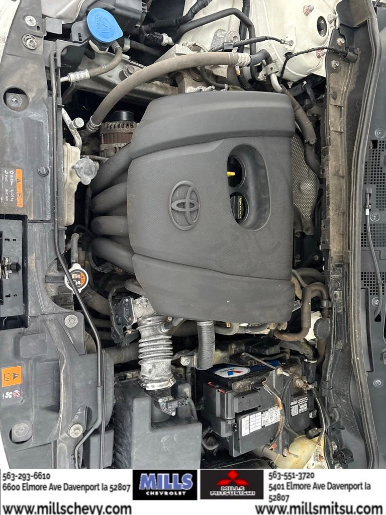 Used 2019 Toyota Yaris LE image 29