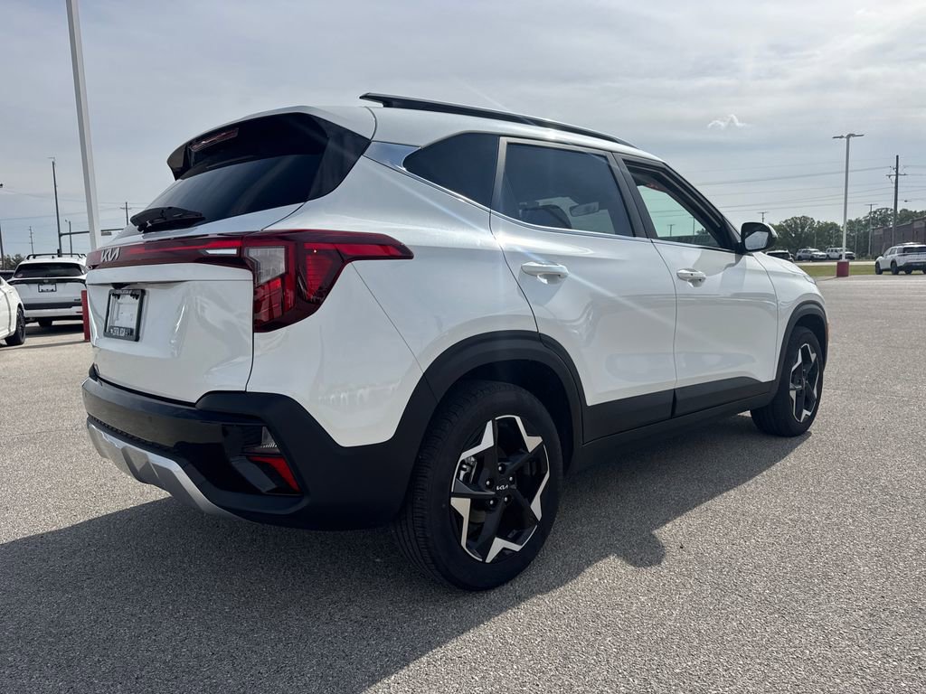 Used 2025 Kia Seltos EX image 7