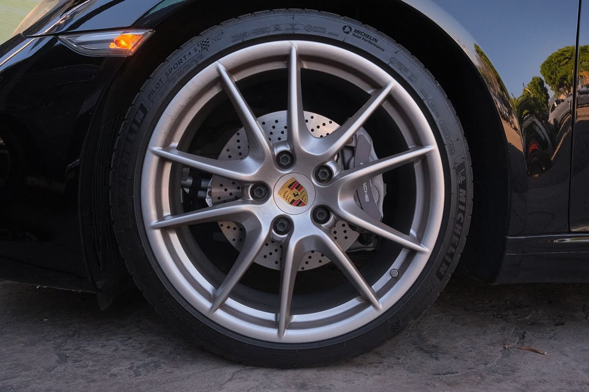 Used 2013 Porsche 911 Carrera RWD image 40