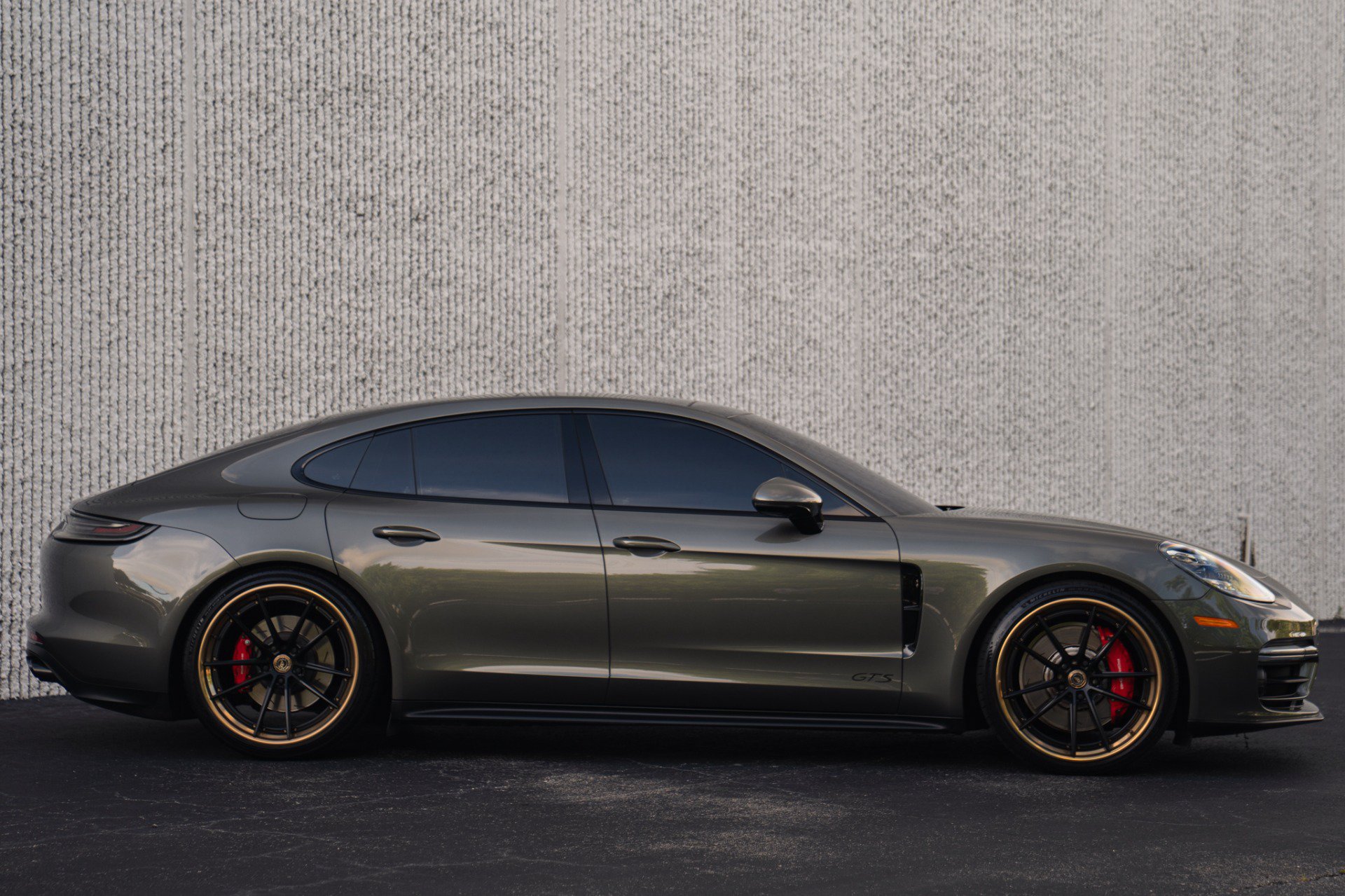 Used 2023 Porsche Panamera GTS AWD/4WD image 8