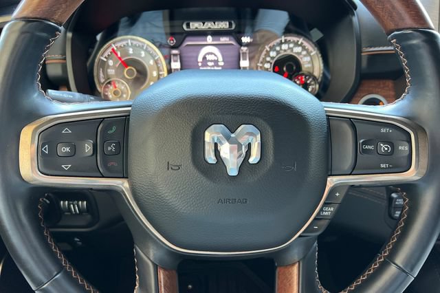 Used 2022 RAM 1500 Limited w/ Body Color Bumper Group AWD/4WD image 31