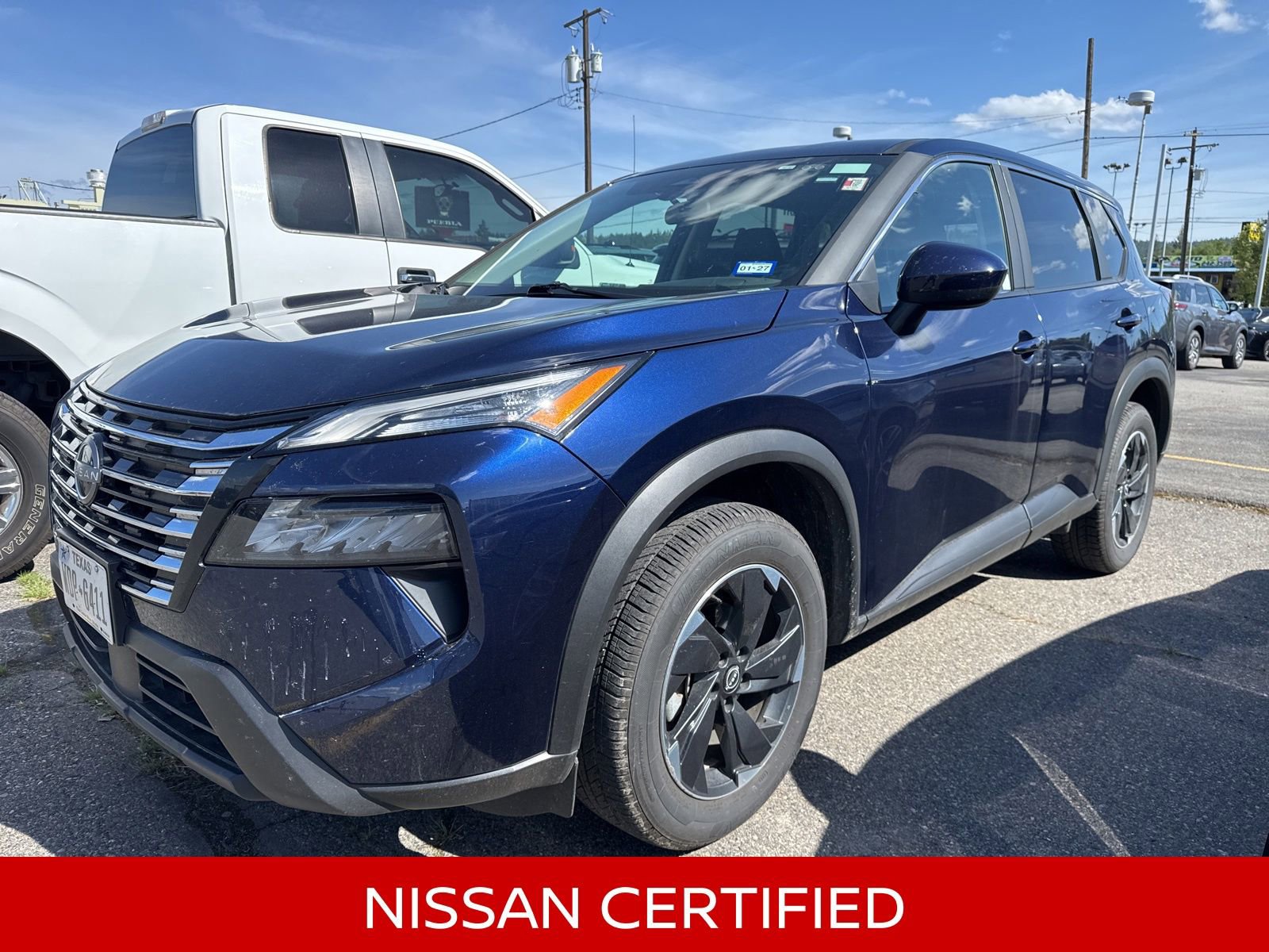 Certified 2025 Nissan Rogue SV AWD/4WD image 1