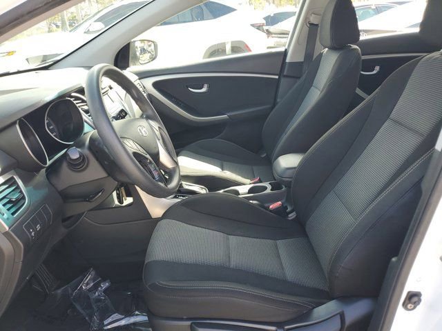 Used 2017 Hyundai Elantra GT image 10