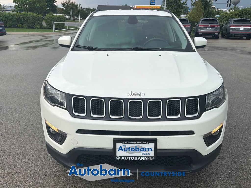 Used 2018 Jeep Compass Latitude w/ Popular Equipment Group FWD image 2
