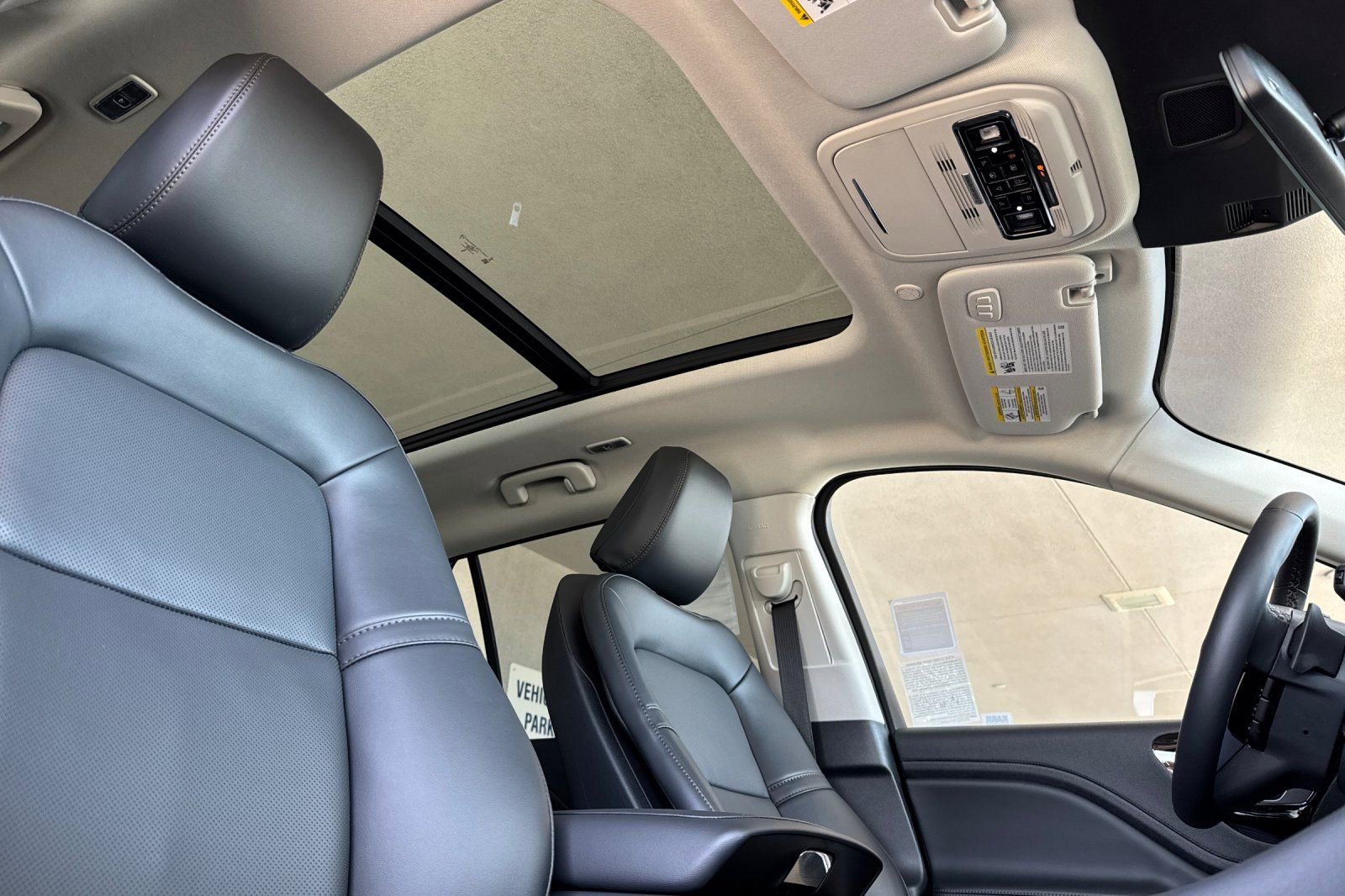 New 2025 Lincoln Aviator 2WD w/ Equipment Group 101A image 17