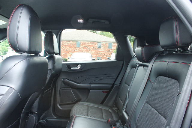 Used 2024 Ford Escape ST-Line w/ Tech Pack #1 AWD/4WD image 30