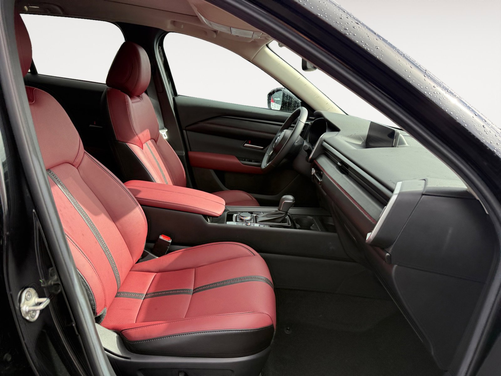 Certified 2025 MAZDA CX-50 AWD 2.5 Hybrid w/ Premium Pkg image 19