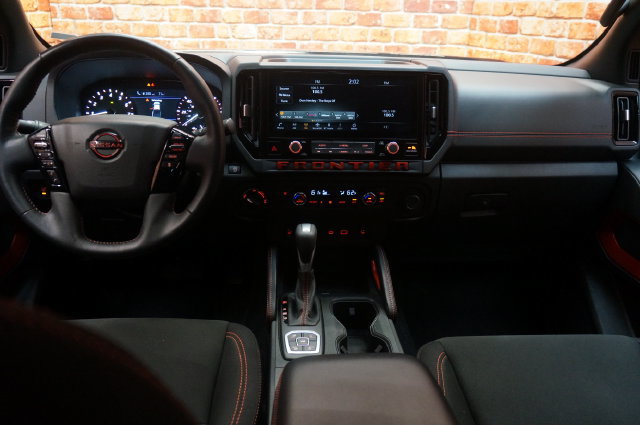 Certified 2026 Nissan Frontier PRO-4X AWD/4WD image 13