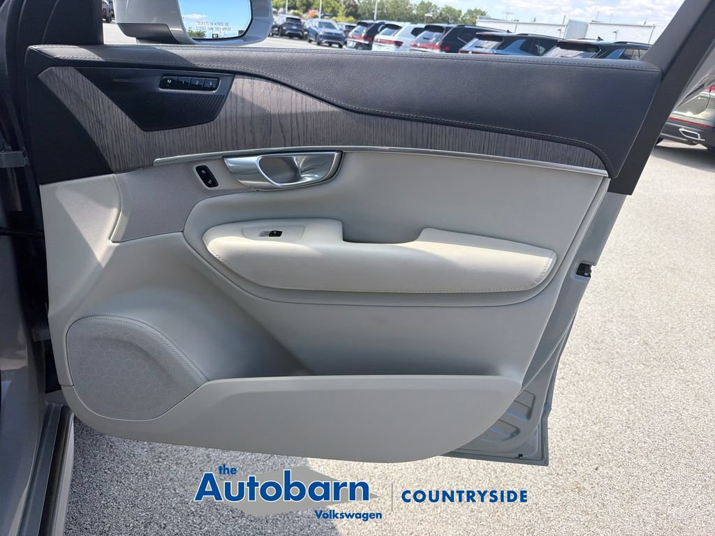 Used 2024 Volvo XC90 B6 Ultimate w/ Protection Package Premier AWD/4WD image 29