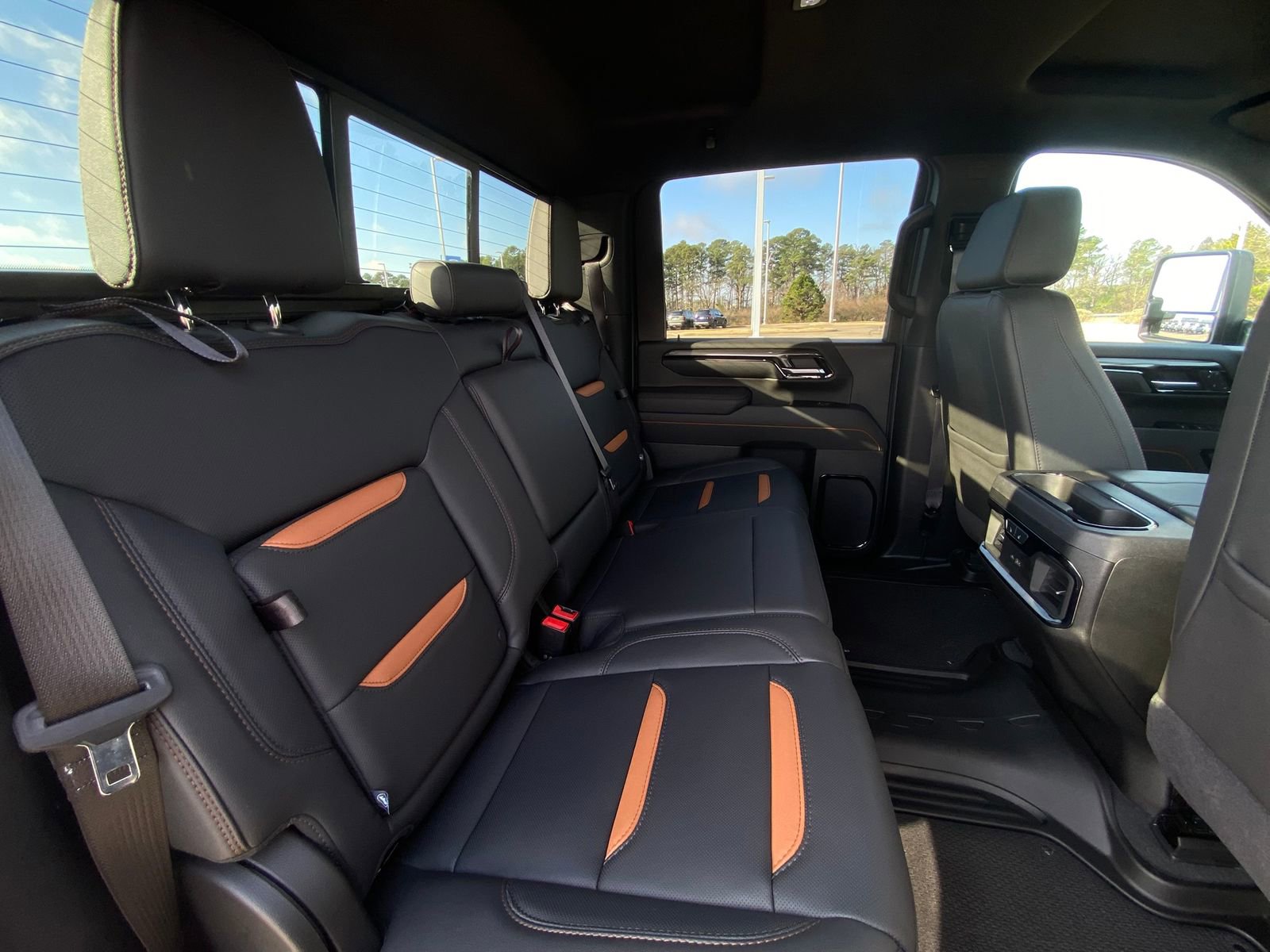 Used 2025 GMC Sierra 2500 AT4 w/ AT4 Preferred Package image 34